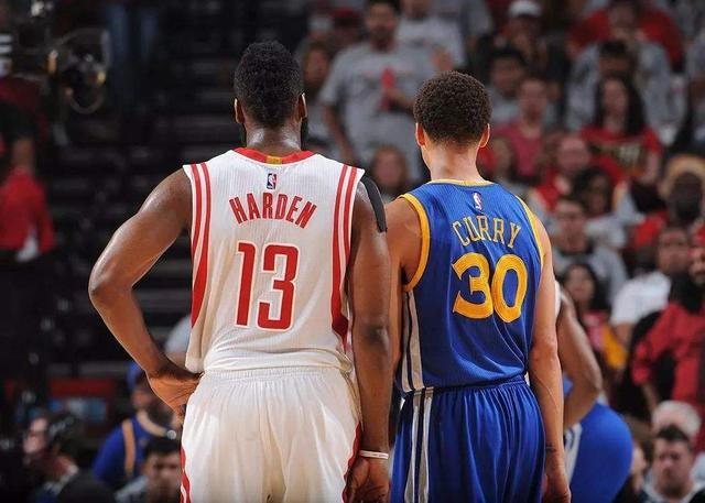 强对话中 强对话中